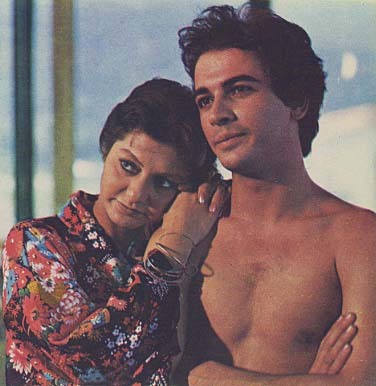 Nostalgia: Googoosh Erotic scenes with Saeid Kangarani (1970's)