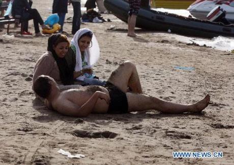 It Is Time For Iranians to Learn The Difference Between The Beach And The Park