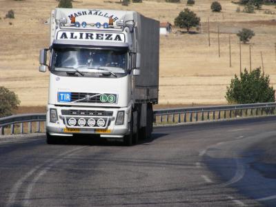 تکه های پشت کامیونی 