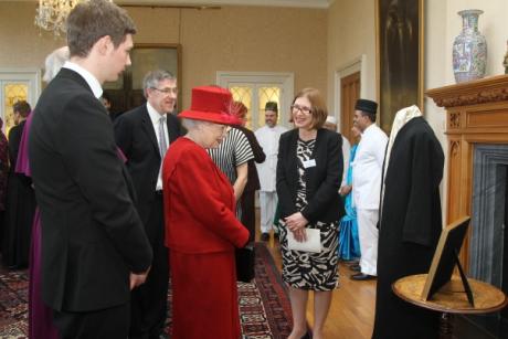 Queen Elizabeth Greeted by British Baha'is at Diamond Jubilee's multi faith reception 