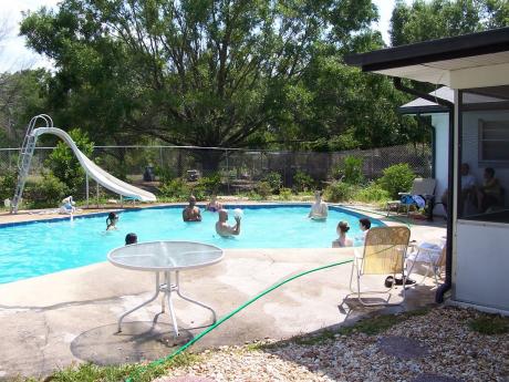 نامه های یک دبیر یا قطره های خون