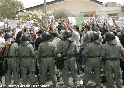 Special forces ready to confront protesters