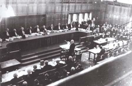 pictory: Mossadegh at the La Hague Court of Justice Defends Iran's Interests (1951)