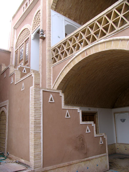 yazd037