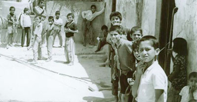 روزها بلند بود و دیوارها کوتاه